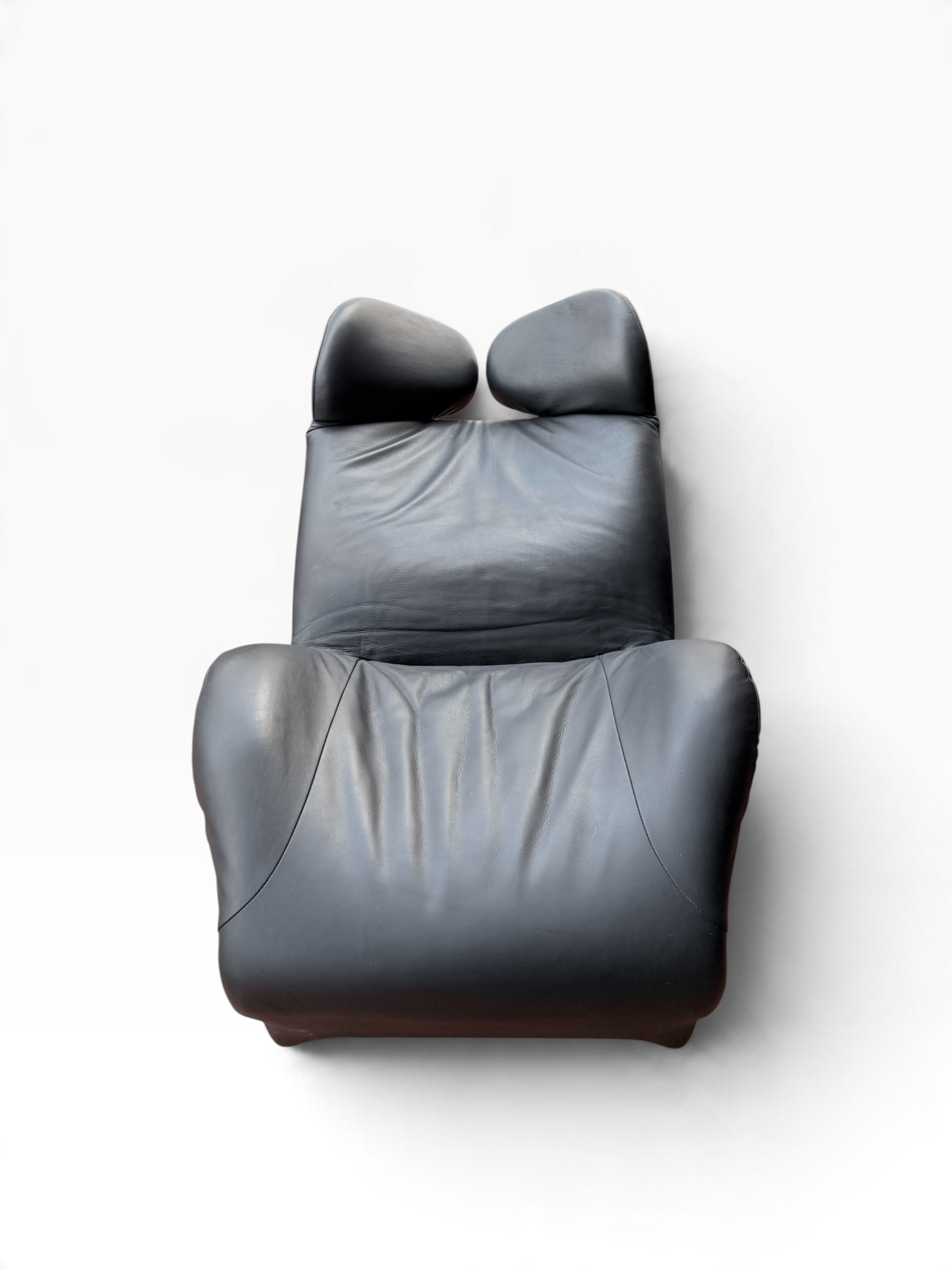 Cassina 111 Wink Ledersessel aus schwarzem Leder – Toshiyuki Kita, 1980 7 Cassina 111 Wink Ledersessel aus schwarzem Leder – Toshiyuki Kita, 1980 – Bild 6